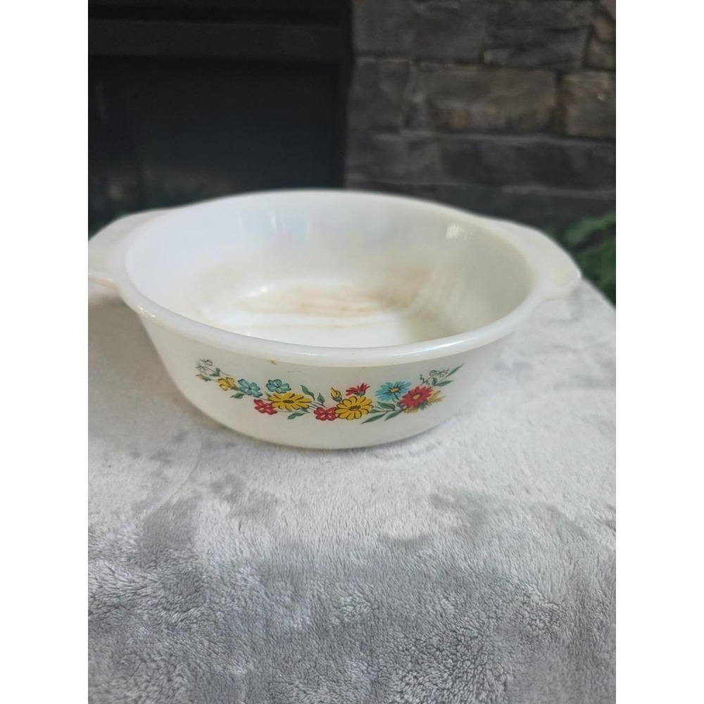 Anchor Hocking Fire King Spring Wreath casserole dish